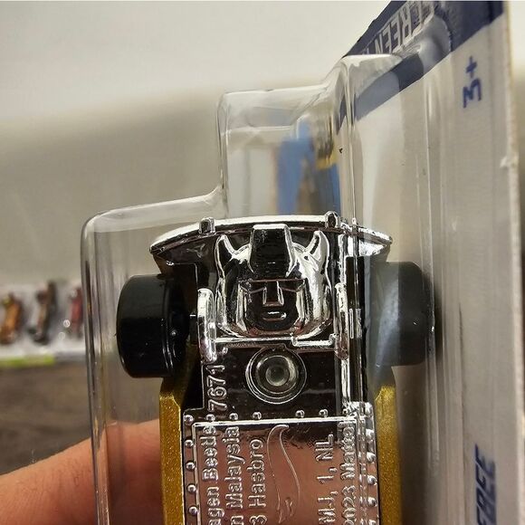 Hot Wheels Bumble Bee Transformers Bumblebee Beetle Volkswagen Bug Hotwheels Car - Picture 5 of 6